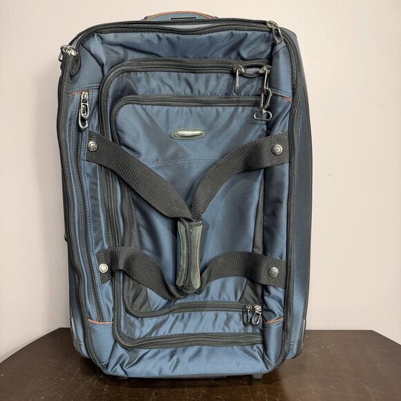 Briggs & Riley Transcend 23” Upright Rolling Duffle Luggage Blue TDUD526 $399